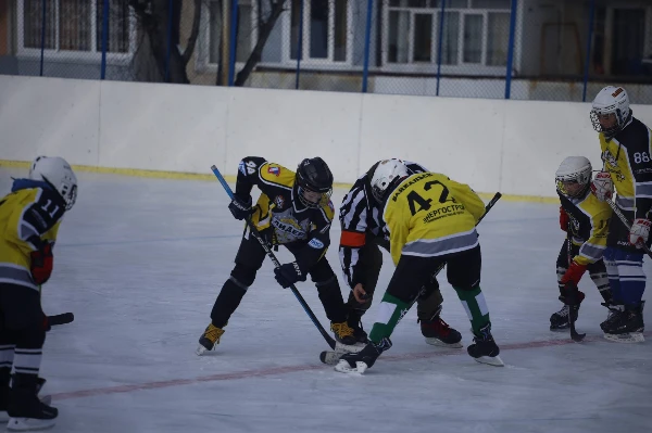 Рождественский хоккей